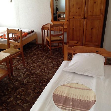 Katerina Family Hotel Smoljan Esterno foto